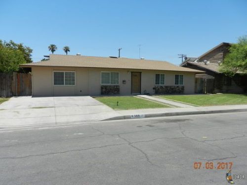380 Magnolia St, Brawley, CA 92227-1429
