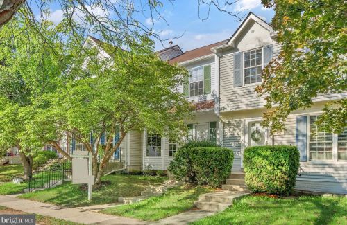 834 Smartts Ln, Leesburg, VA 20176-4809