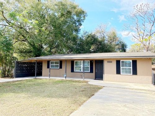 4979 Flamingo Ln, Dade City, FL 33523-8838