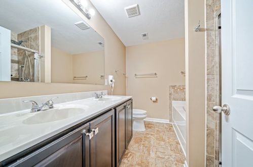 612 Whispering Pines Dr, Gibsonia PA  15044-7854 exterior