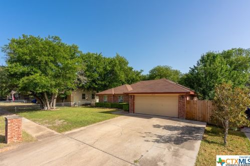 2512 Post Oak Ave, Copperas Cove, TX 76522-3347