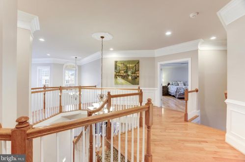 43331 Riverpoint Dr, Leesburg VA 20176-1296 exterior