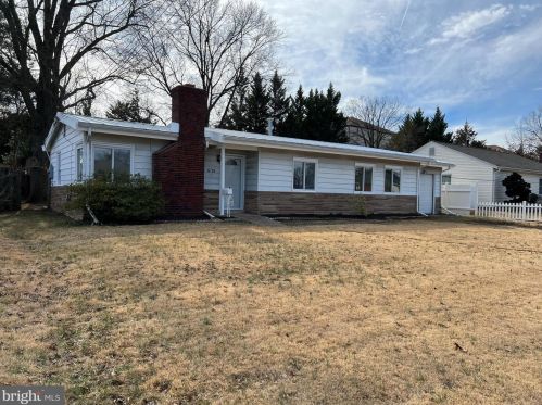 6703 Cimarron St, Springfield, VA 22150-1645