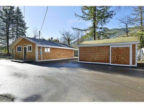 20220 Sunrae Dr, Sandy, OR 97055-7770