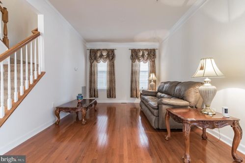 3141 Eagle Ridge Dr, Woodbridge VA  22191-6500 exterior