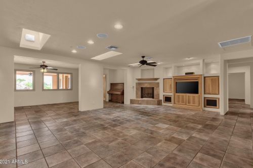 9833 Desert Cove Ave, Scottsdale AZ  85260-6219 exterior