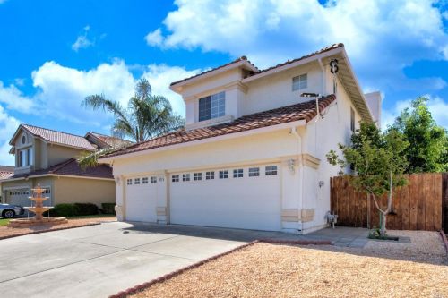 272 Sparrow St, Vacaville CA  95687-7225 exterior