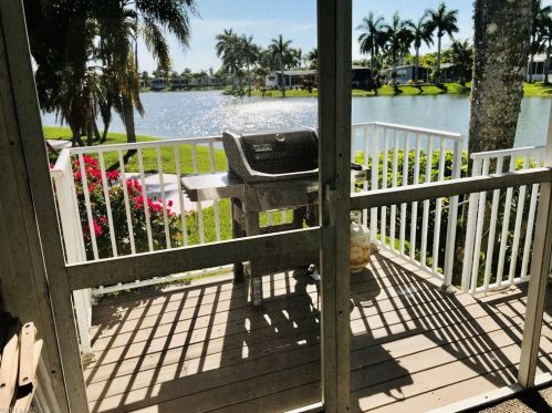 1222 Silver Lakes Blvd, Naples, FL 34114-9230