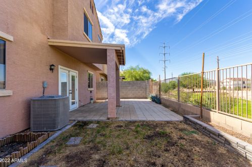 1342 Dunbar Dr, Phoenix AZ 85041-6151 exterior