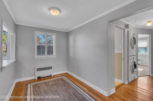 53 Manor Dr, Tinton Falls NJ  07712-2568 exterior