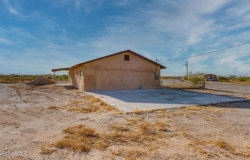 36448 Buckeye Rd, Tonopah AZ  85354-7395 exterior
