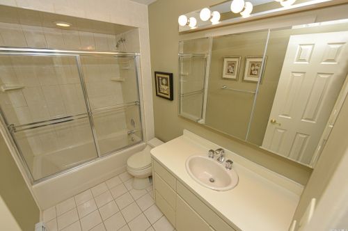 80 Stonehurst Ln, Huntington Station NY  11746-7934 exterior