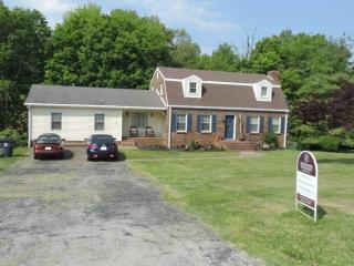 2820 Scenic Dr, Clarksville, TN 37043-5312