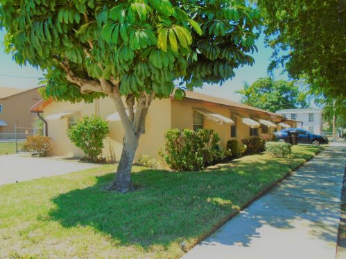 2001 Beautiful Ave, West Palm Beach, FL 33407-6314