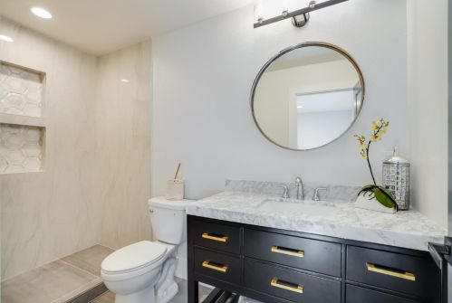 1654 Pecan Ct, Redwood City CA  94061-2649 exterior