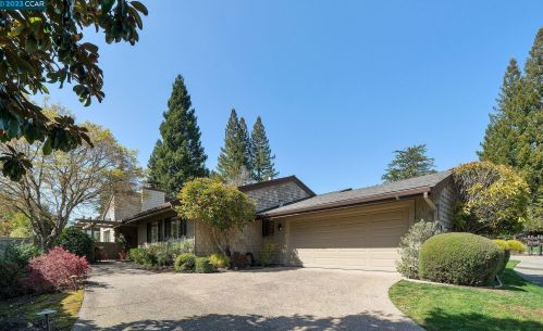 420 Ridge Gate Rd, Orinda, CA 94563-2724
