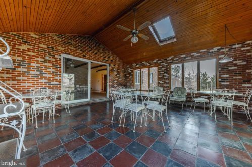 520 Lakeview Dr, Auburn NJ  08085-1248 exterior