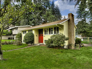 1154 146 Pl, Seattle WA  98133-6208 exterior