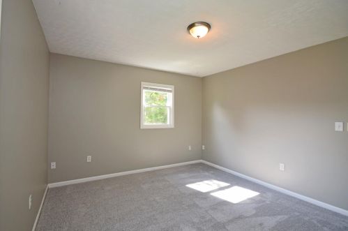 1297 Surrender Ct, Amelia OH  45102-1640 exterior