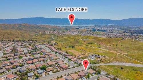53187 Trailing Rose Dr, Lake Elsinore CA  92532-1660 exterior