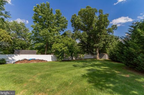 1014 Thomas Ave, Riverton NJ  08077-2321 exterior