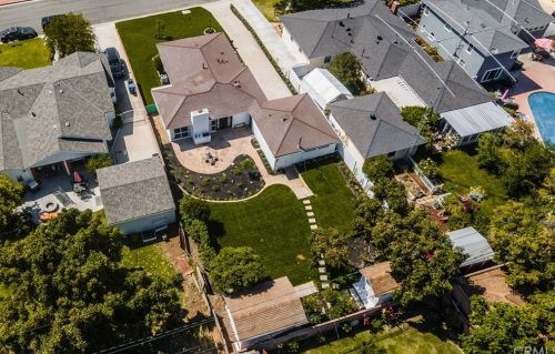 8248 Calmosa Ave, Whittier, CA 90602-2831