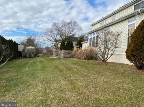 1583 Candace Ln, Yardley PA 19067-4484 exterior