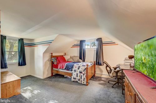 1497 Sweetbriar Ln, Lansdale PA 19446-3240 exterior