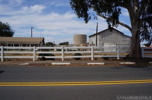 1695 Saturn Blvd, San Diego, CA 92154-3901