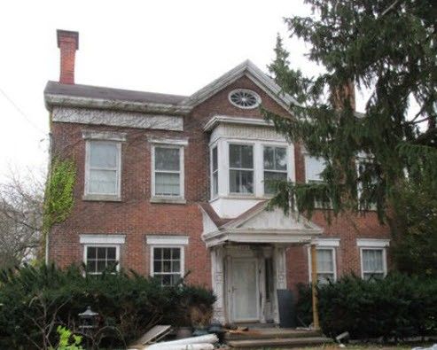 197 Riverside Dr, Utica, NY 13502-2322