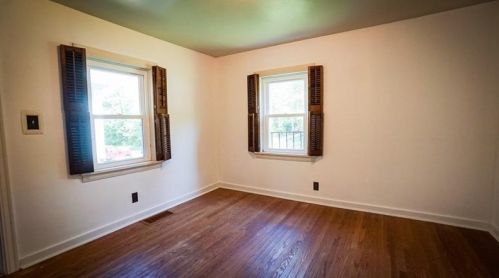 1428 Hooker Rd, Karns City PA  16041-1514 exterior