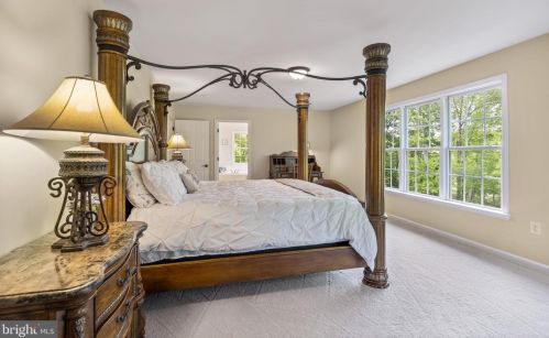 20 Hartlake Dr, Fredericksburg VA  22406-4635 exterior