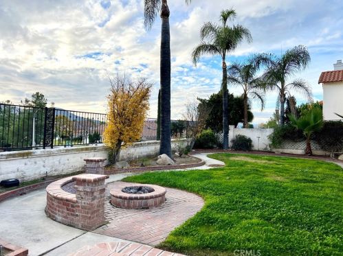 32005 Corte Eldorado, Temecula CA  92592-1033 exterior