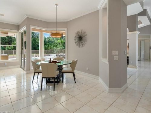 6656 Trail Blvd, Naples FL  34108-2903 exterior