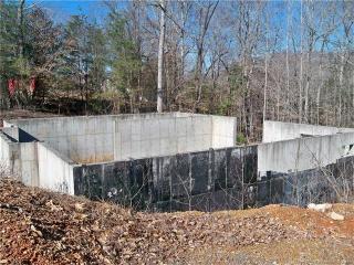 1188 Island Creek Dr, Uwharie, NC 27371-8900