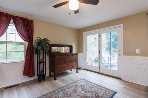 135 Brookside Dr, North Kingstown RI  02852-2005 exterior