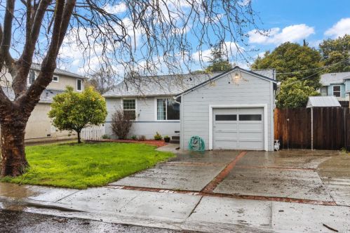 9 El Bonito Way, Benicia CA  94510-2214 exterior