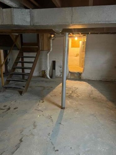 24 Beverly Pl, Florence KY  41042-1702 exterior