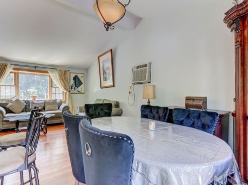 203 6th Ave, Holtsville NY  11742-2341 exterior