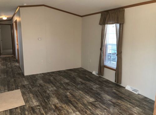 40 Brookwood Dr, Salem NH  03079-3017 exterior