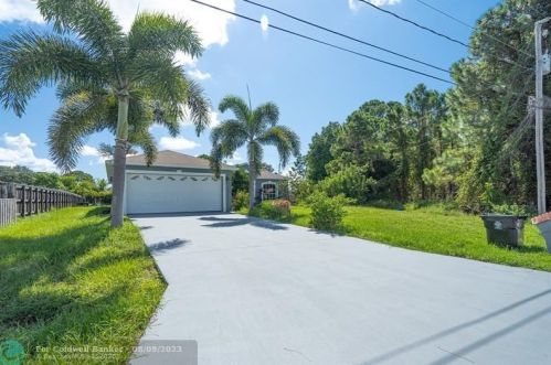 3973 Wycoff St, Fort Pierce, FL 34953-5398