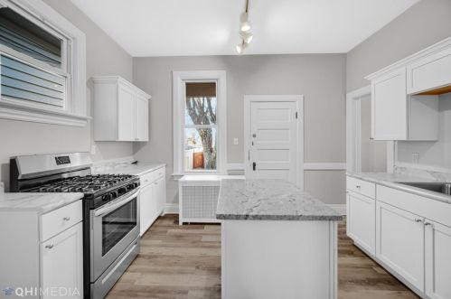 1624 Roberts Ave, Whiting, IN 46394-1318