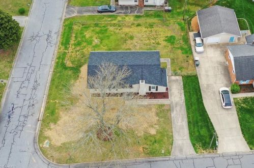 2601 Daye Dr, Greensboro NC  27406-6205 exterior