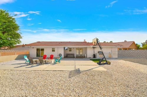 64978 Ray Ct, Desert Hot Springs CA  92240-1447 exterior