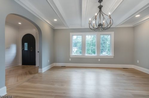 71 Llewellyn Rd, Montclair NJ  07042-2030 exterior