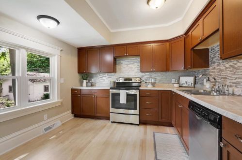 114 Ashland Ave, Green Bay WI  54303-2817 exterior