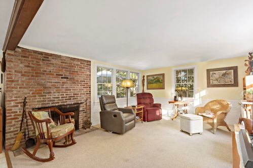 15 Mary Rd, Eastham MA 02642-2927 exterior