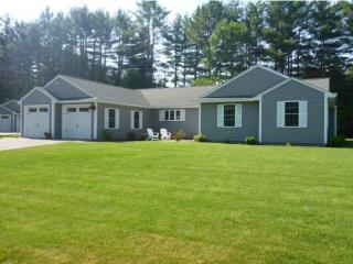 3 Centerview Dr, Swanzey Center, NH 03446-3604