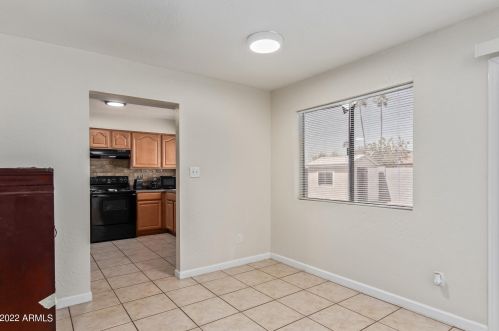 3068 89 Dr, Phoenix AZ 85037-1171 exterior