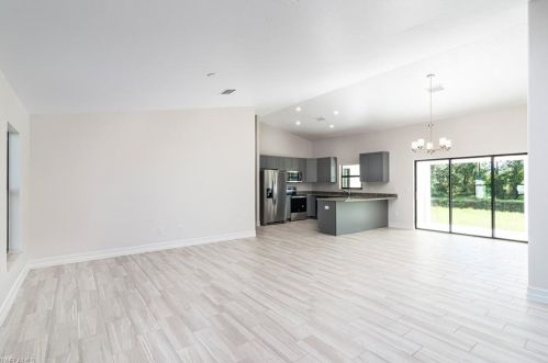 3312 25th St, Lehigh Acres, FL 33971-5522